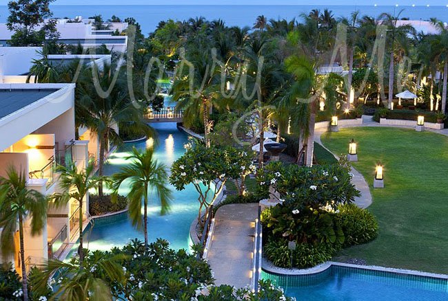 Shereton-Hua-Hin-Night-Thailand