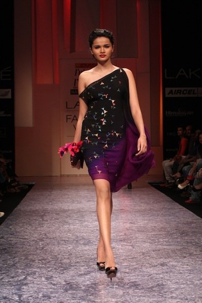 Nachiket Barve’s Collection at LFW Nachiket Barve’s Collection at LFW